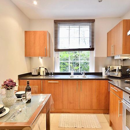 Kensington Apartment, Breakfast, 2 Baths London Kültér fotó