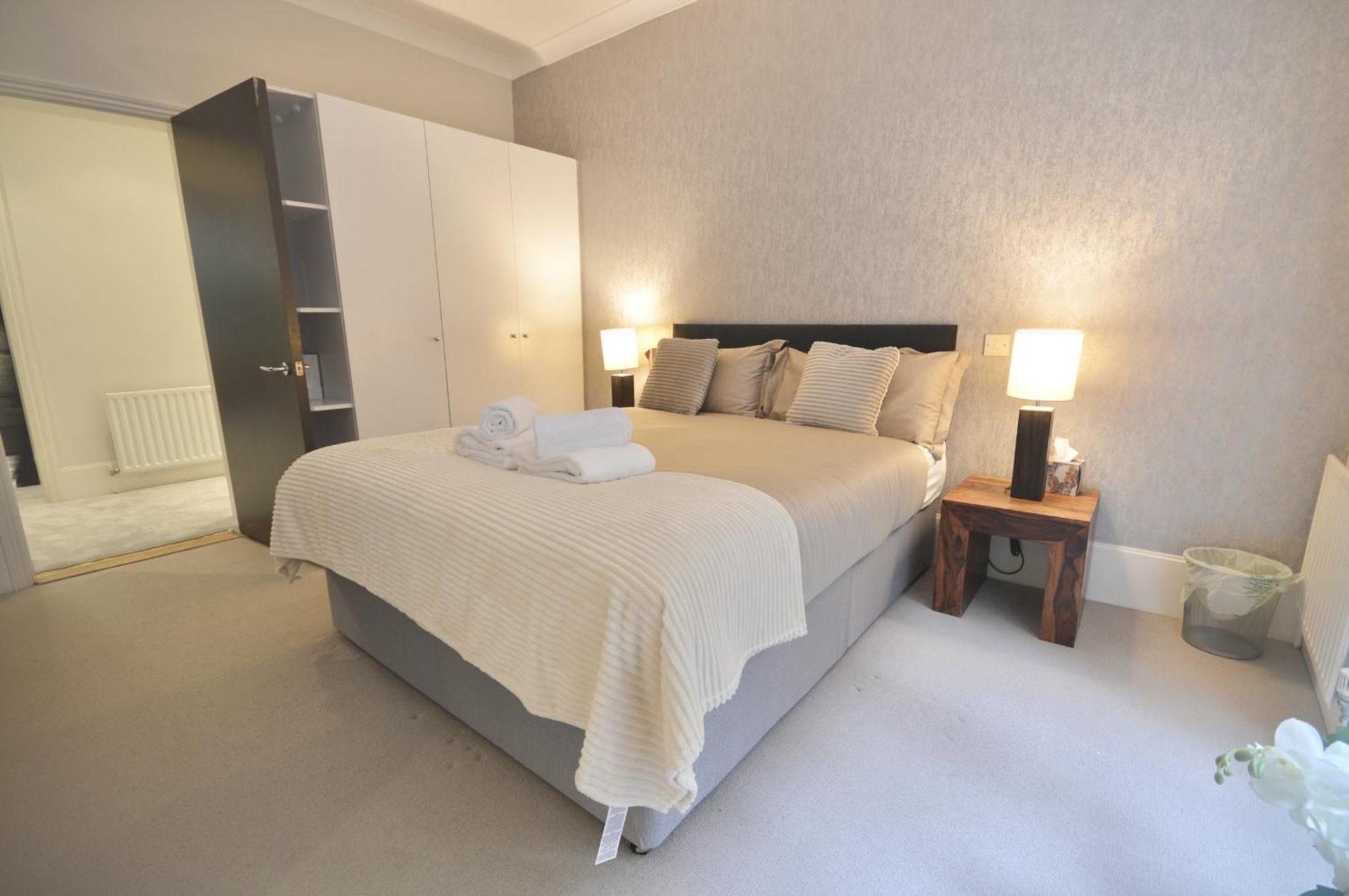 Kensington Apartment, Breakfast, 2 Baths London Kültér fotó